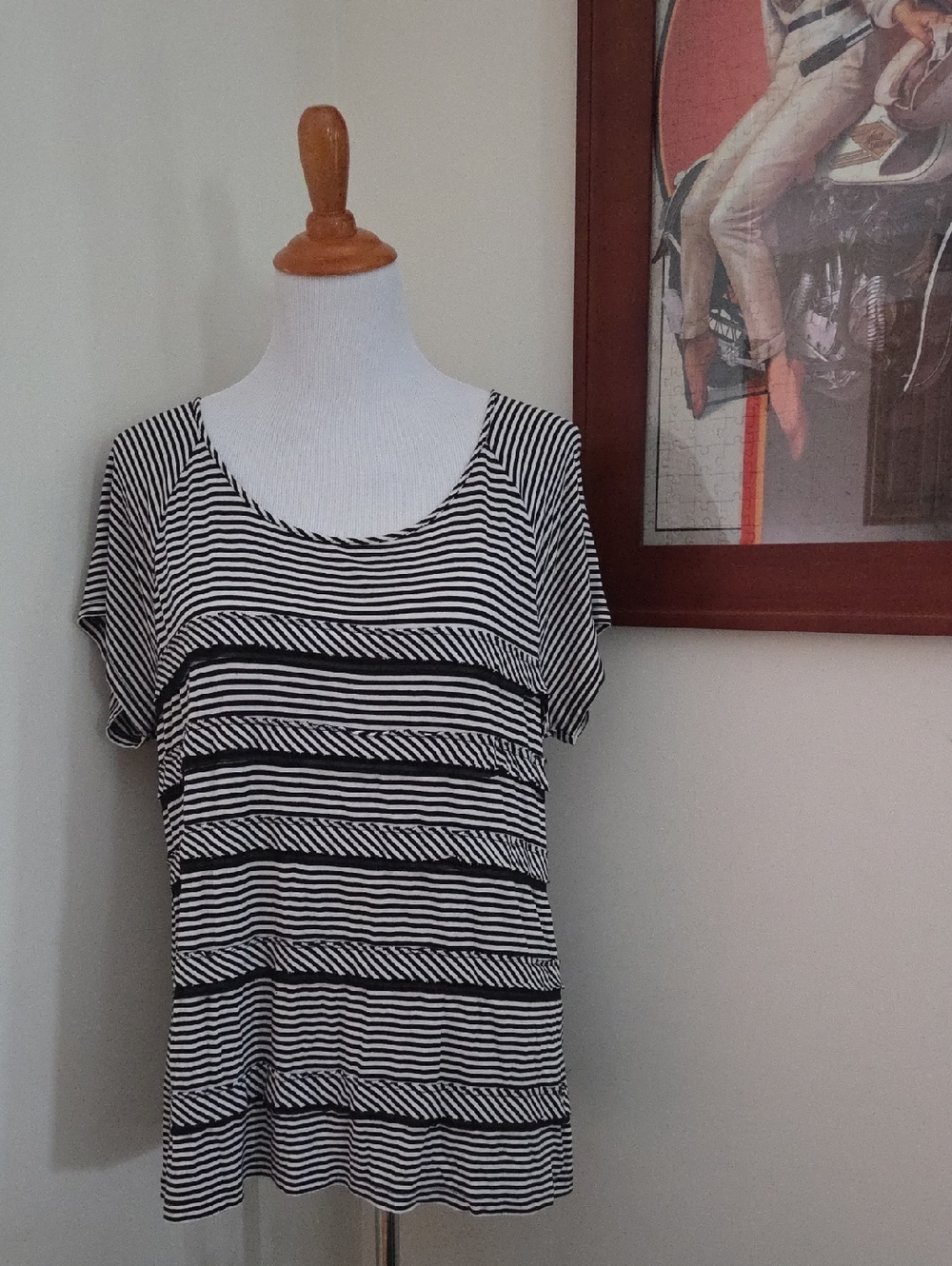Chico's Black & White Striped Scoop Neck Women’s Top